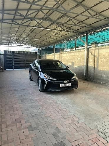 тесла машины: Toyota Prius: 2019 г., 1.8 л, Вариатор, Гибрид, Хэтчбэк — 1