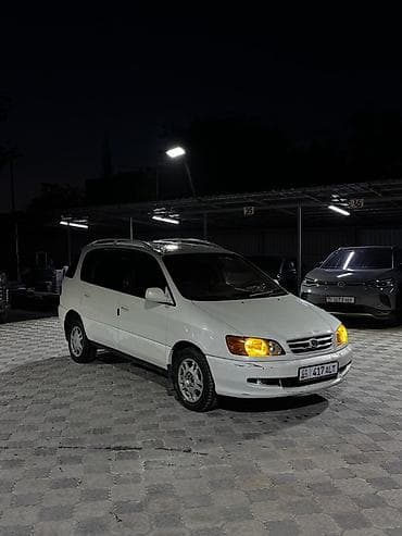 Toyota Ipsum: 2001 г., 2 л, Автомат, Бензин, Минивэн