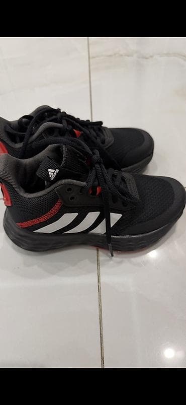 Кроссовки Adidas для детей - Размер по бирке:30 - Производство — 1