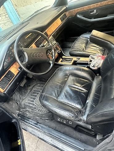 нерабочее авто: Audi 100: 1989 г., 3.6 л, Автомат, Бензин, Седан — 3