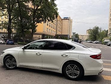 gra: Hyundai Grandeur: 2019 г., 3 л, Автомат, Газ, Седан — 3