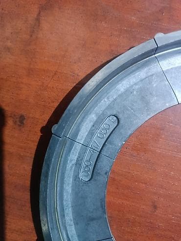 уплатнитель: Разрезное стопорное кольцо/сегментное упорное кольцо. Характеристики — 4