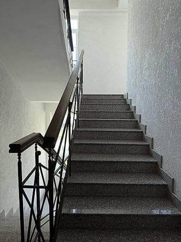 квартира в 12 мкр: 2 комнаты, 42 м², Элитка, 3 этаж, Дизайнерский ремонт — 4