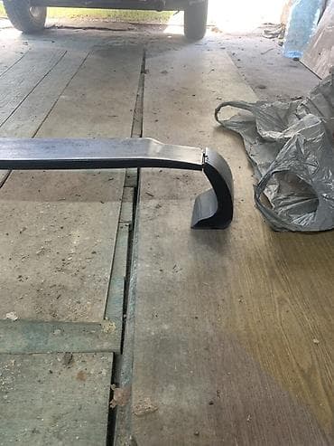 губы на бампер: Передний спойлер — 1