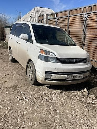 Toyota: Toyota Noah: 2002 г., 2 л, Автомат, Бензин, Минивэн — 1