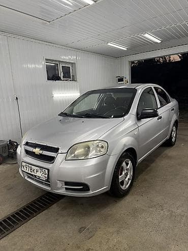 Транспорт: Chevrolet Aveo: 2010 г., Механика, Бензин, Седан — 2