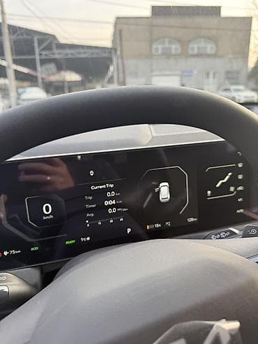 tesla 3: Kia EV5: 2024 г., Вариатор, Электромобиль, Кроссовер — 6