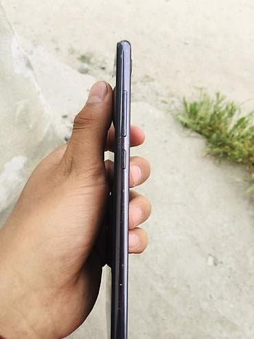mi lite: Xiaomi, Mi 8 Lite, Б/у, 128 ГБ, цвет - Черный, 2 SIM — 1