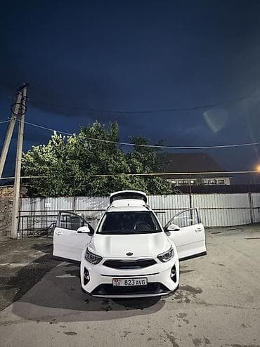 byd e1: Kia Stonic: 2019 г., 1.6 л, Автомат — 2