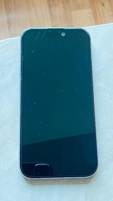 nokia e7: IPhone 15, Б/у, 128 ГБ, Белый, Защитное стекло, Чехол, 85 % — 2