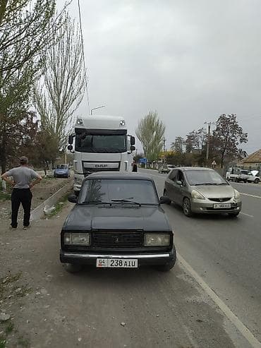 машына за 300000сом: ВАЗ (ЛАДА) 2107: 2011 г., 1.6 л, Кол менен иштөөчү, Бензин, Седан — 2