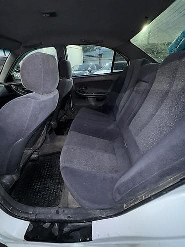 e2 byd: Hyundai Elantra: 2002 г., 1.5 л, Механика, Бензин, Седан — 10