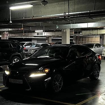 lexsus is: Lexus IS: 2017 г., Автомат, Бензин, Седан — 4