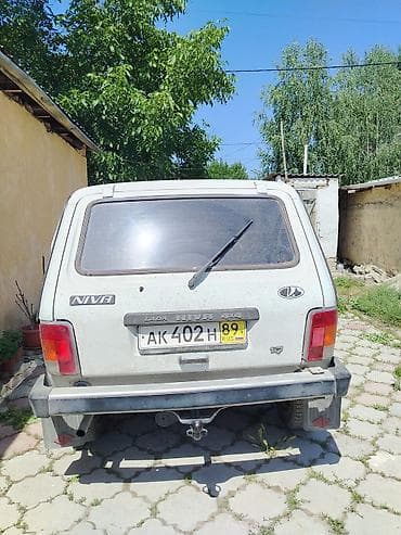 гене: ВАЗ (ЛАДА) 4x4 Нива: 2000 г., 1.7 л, Механика, Бензин, Внедорожник — 7