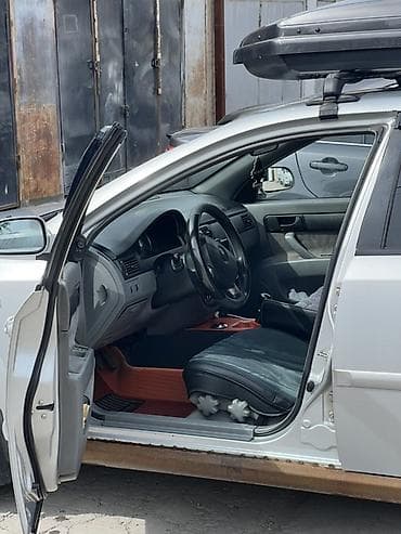 на ласетти: Chevrolet Lacetti: 2007 г., 1.6 л, Ручные, Бензин, Седан — 5