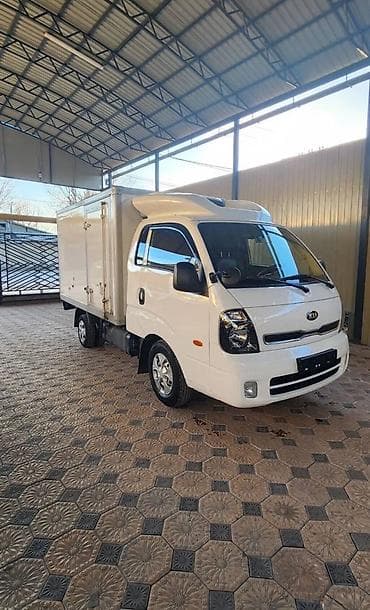 sprinter 4 4: Kia BONGO: 2019 г., 2.4 л, Автомат, Дизель, Van — 1