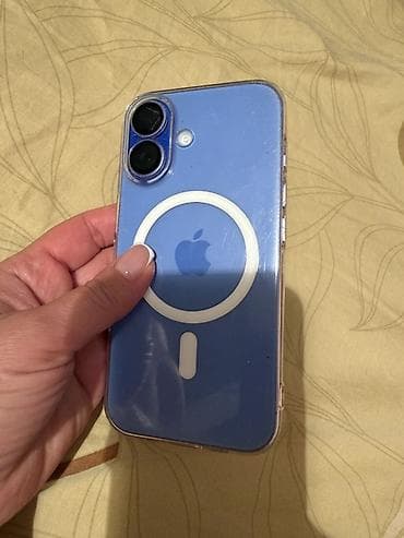 IPhone 16, Б/у, 256 ГБ, Голубой, Защитное стекло, Чехол, Коробка — 1