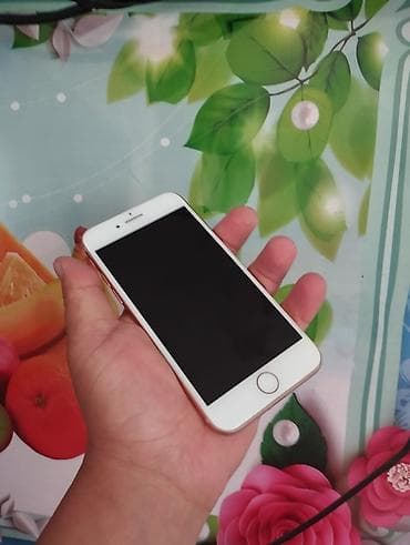 i 7: IPhone 8, Б/у, 64 ГБ, Золотой, Кабель, 79 % — 3