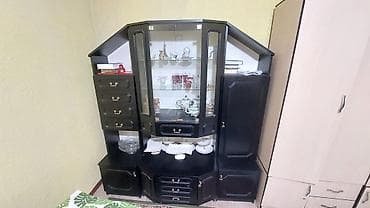 Стенка-шкаф, Тип стенки-шкафа: Горка, Для зала, Б/у, Особенности: Для хранения посуды