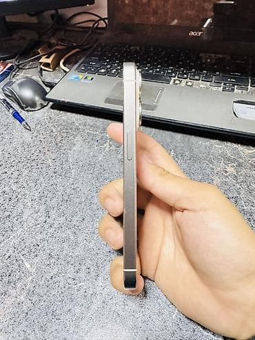 t rex 3: IPhone 15 Pro, Б/у — 2