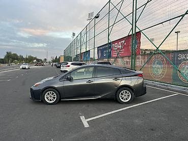 4runner 2017: Toyota Prius: 2019 г., Гибрид, Хэтчбэк — 4