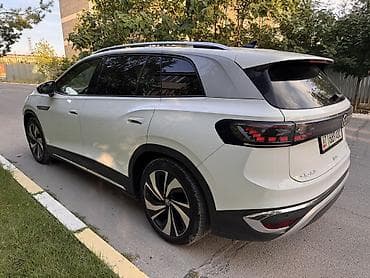 wuling mini ev: Volkswagen ID.6: 2021 г., Автомат — 4