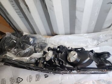 очень нужны: Комплект передних фар Toyota Новый, Аналог — 3