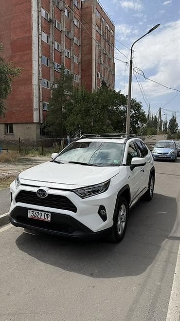 5: Toyota RAV4: 2021 г., 2.5 л, Вариатор, Гибрид, Кроссовер — 2