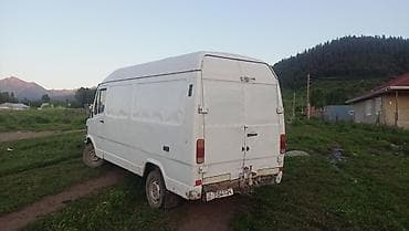 Продажа авто: Mercedes-Benz : 1992 г., 3 л, Механика, Дизель, Фургон — 5