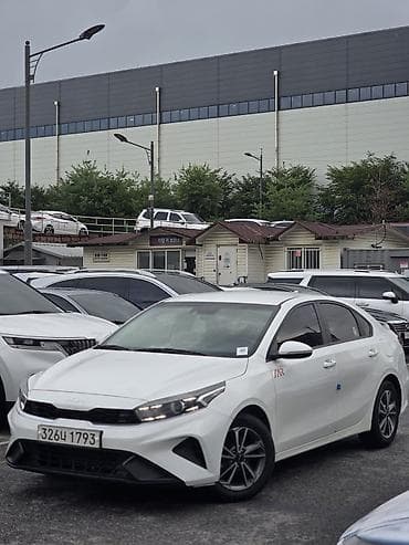 Kia K3: 2021 г., 1.6 л, Бензин — 1