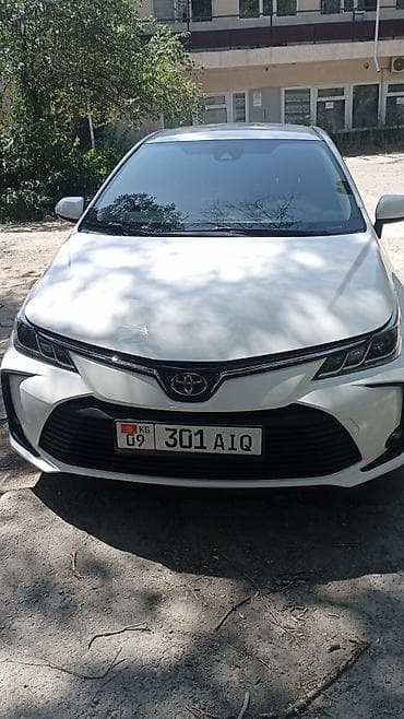 corolla 2022: Toyota Corolla: 2021 г., 1.8 л, Вариатор, Гибрид, Седан — 2