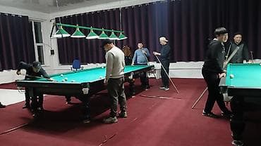 Шашлыш турдо иштелип жаткан бильярдный клуб сатылат баардык шаровары