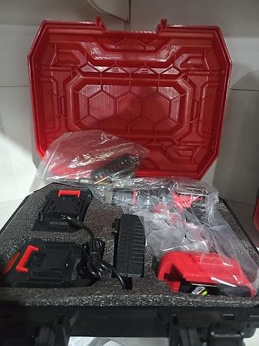 black decker: Аккумуляторная бесщеточная дрель‑шуруповёрт Milwaukee (комплект в — 3