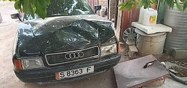 Audi 80: 1988 г., 1.8 л, Механика, Седан