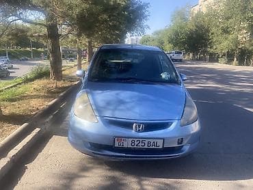 вазы хрустальные: Honda Fit: 2002 г., Бензин — 2