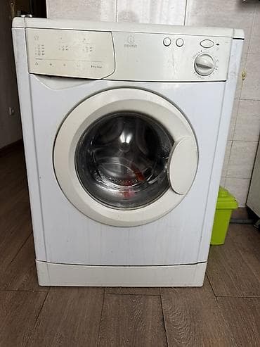 Продаю!!! Стиральная машина Indesit (фронтальная загрузка) б/у - Тип