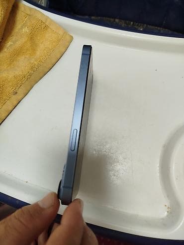 9 iphone: IPhone 13 mini, Б/у, 128 ГБ, Голубой, 75 % — 1