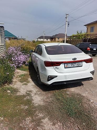 Kia Cerato: 2018 г., Бензин, Седан — 2