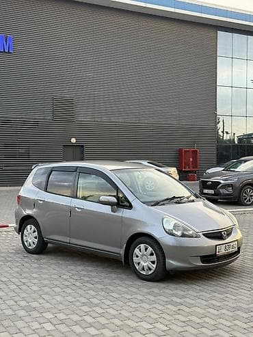лобовое стекло на срв: Honda Fit: 2004 г., 1.3 л, Вариатор, Бензин, Хэтчбэк — 1