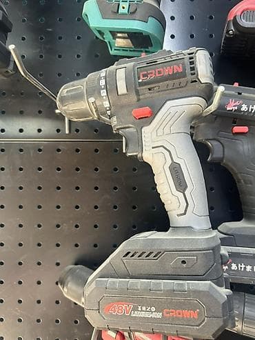 Инструменттер: Аккумуляторная дрель-шуруповерт CROWN 48V - Питание: литий-ионный — 1