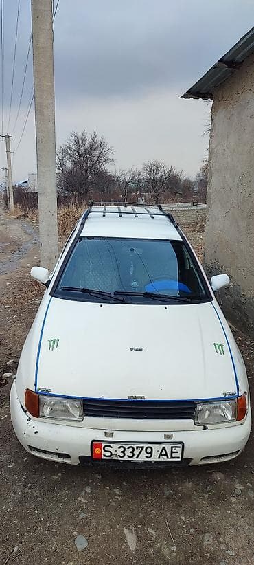 bmw 2004: Продаётся универсал белого цвета. на ходу всё работает - Кузов — 3