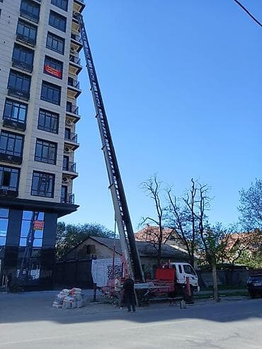 прожектор на крышу: Стрела 42 м, 300 т — 3