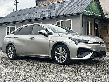 Продажа авто: GAC (Trumpchi) Aion S — электрический седан серебристого цвета. Кузов — 6