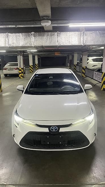 спринтер сидай: Toyota Corolla: 2020 г., 1.8 л, Автомат, Гибрид, Седан — 8