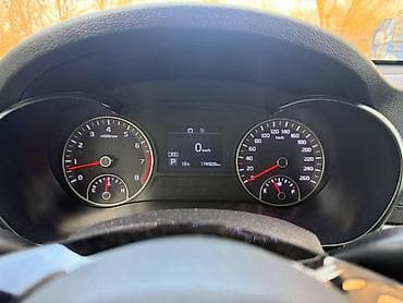 bmv e34: Kia K5: 2019 г., Газ, Седан — 5