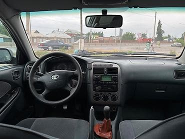 обмен на аванте: Toyota Avensis: 2001 г., 1.6 л, Механика, Бензин, Седан — 10