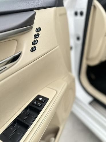 ls 400: Lexus ES: 2014 г., 2.5 л, Автомат, Гибрид, Седан — 8