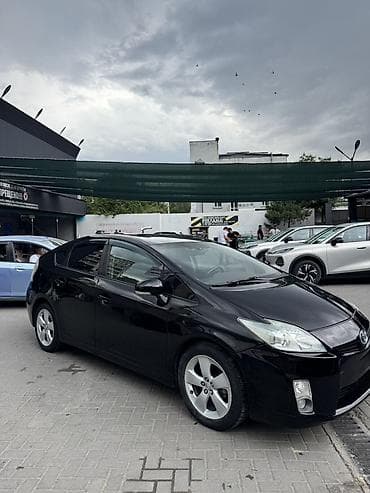 2011: Toyota Prius: 2011 г., 1.8 л, Автомат, Бензин, Лифтбек — 3