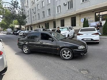bbs 15: Toyota Avensis: 1999 г., Механика, Бензин, Седан — 6