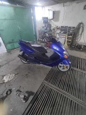 пластик на скутера: Тип скутера Yamaha, 150 куб. см, Бензин, Б/у — 6